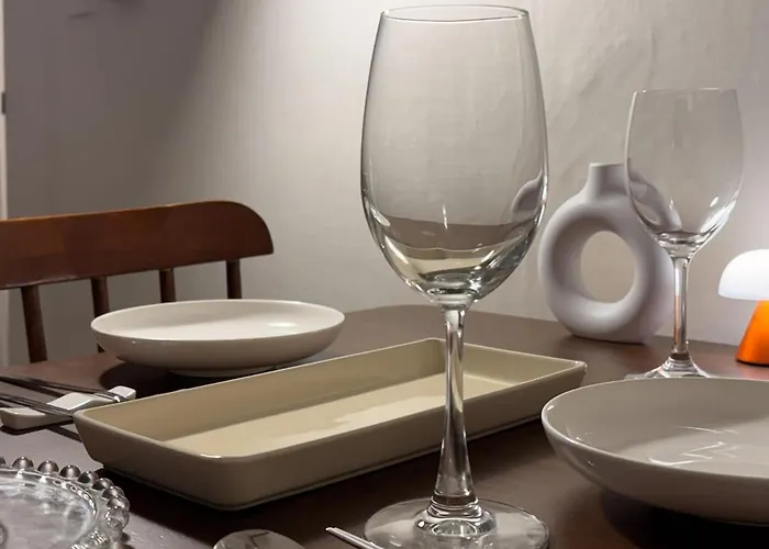 公寓 Middle Of Seoul, Cozy House, Parking Available, Metro Line2 5min, Bus 1min, Full Of Restaurants & Bar, Near National *